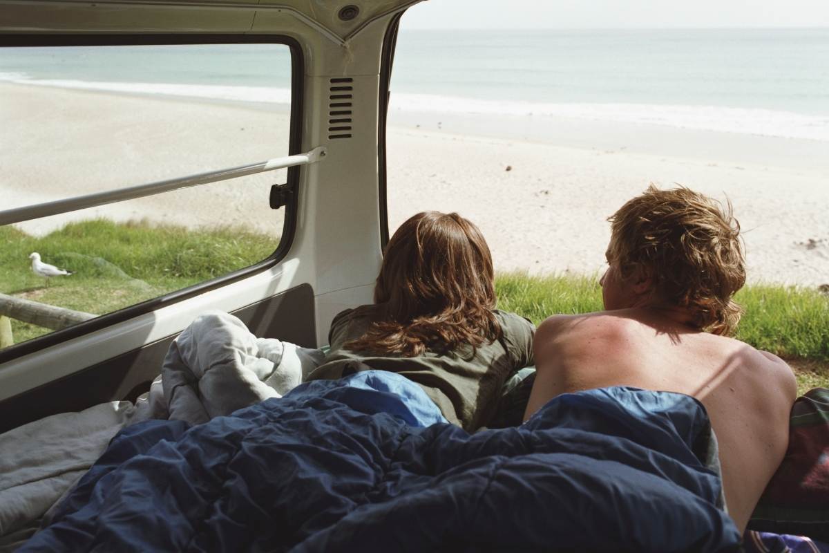 Coucher de soleil sur un van en Ecosse